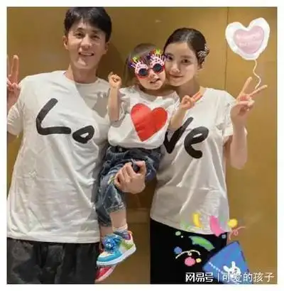 父亲是老戏骨,继母是知名演员,心疼离异的母亲,晚年仍孤身一人|杜淳