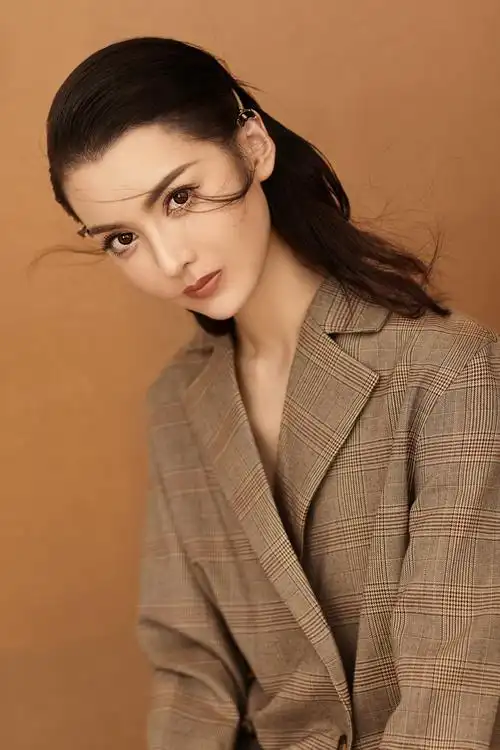 p data-id="gnz1kzqx29">常乐,女,6月28日生,中国大陆新生代女演员