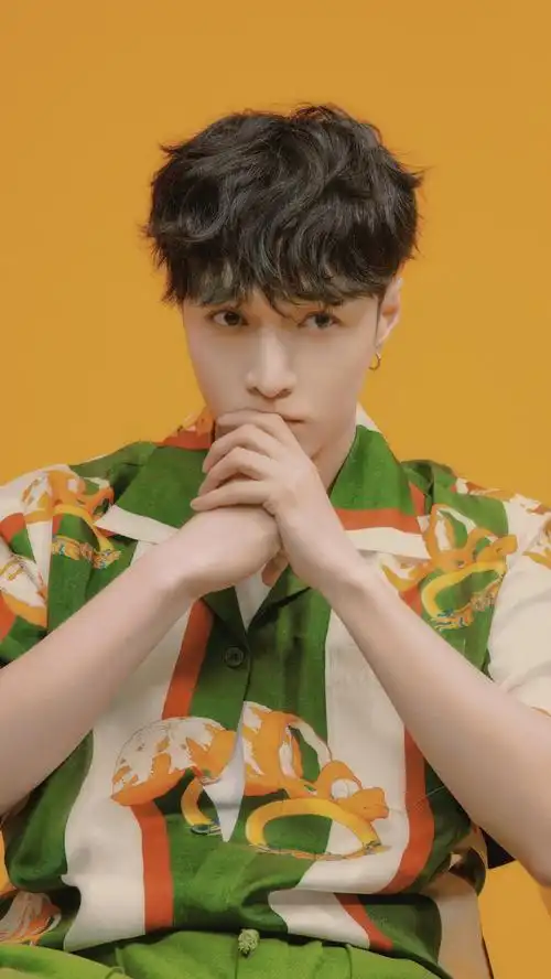 张艺兴图源:甜酒sweetwine