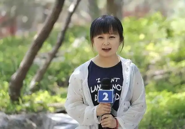 朱洁嫁给身高1米3的袖珍医生坚持不生孩子如今被宠成公主