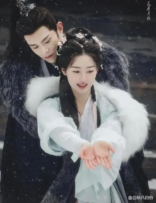 丁禹兮自搭档赵露思主演的《传闻中的陈芊芊》火了之后,资源就上了一