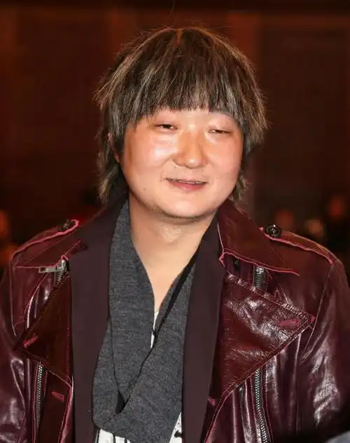 王大治还是一如既往的质朴稳重当年董洁就是被他这点所吸引