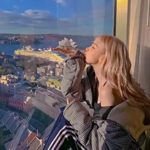 blackpink ros07朴彩英 头像图源网络 侵权… - 堆