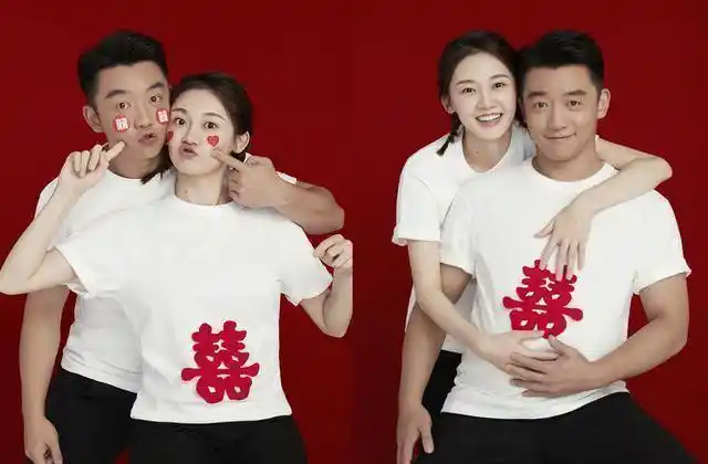 话说,苗苗郑恺虽然在官宣结婚时,没有对外宣布有喜的消息,但是有暗指"