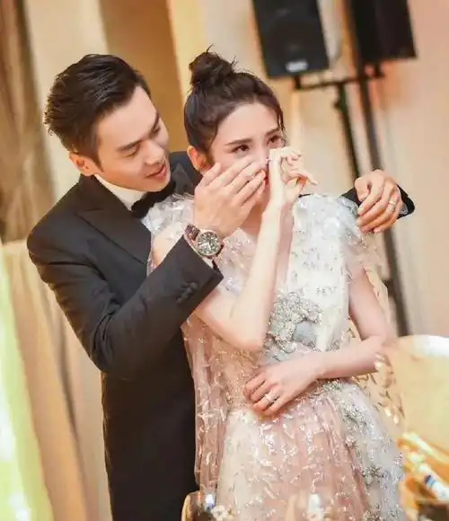 范闲大婚,唐艺昕用纹身示爱上热搜,网友:怕张若昀真跑了|陈伟霆_网易