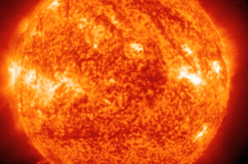 欧空局,美国宇航局太阳和日球天文台庆祝在太空中运行25周年