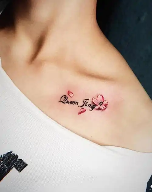 锁骨樱花纹身图片_胸部新传统纹身图案