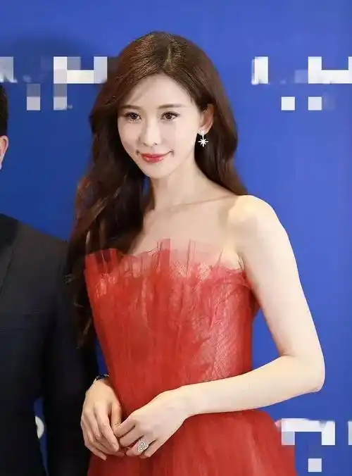 林志玲优雅女神时光不败美人花