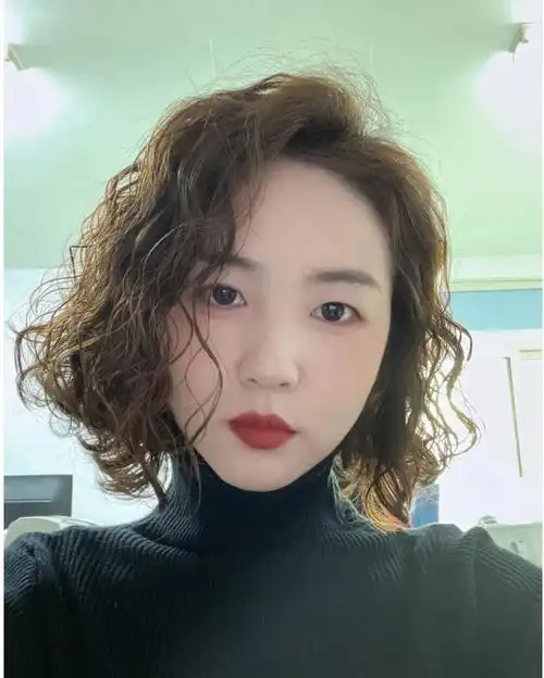 3种爆火发型不管短长都很美过年选它就对了