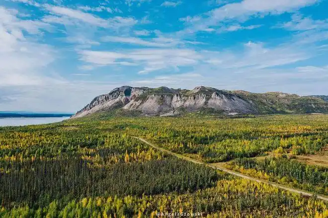 拍一拍加拿大西北地区的故事