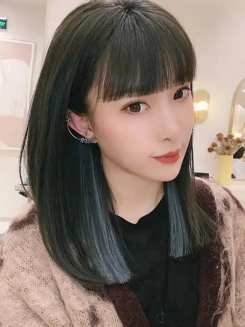 lisa同款发型挂耳染