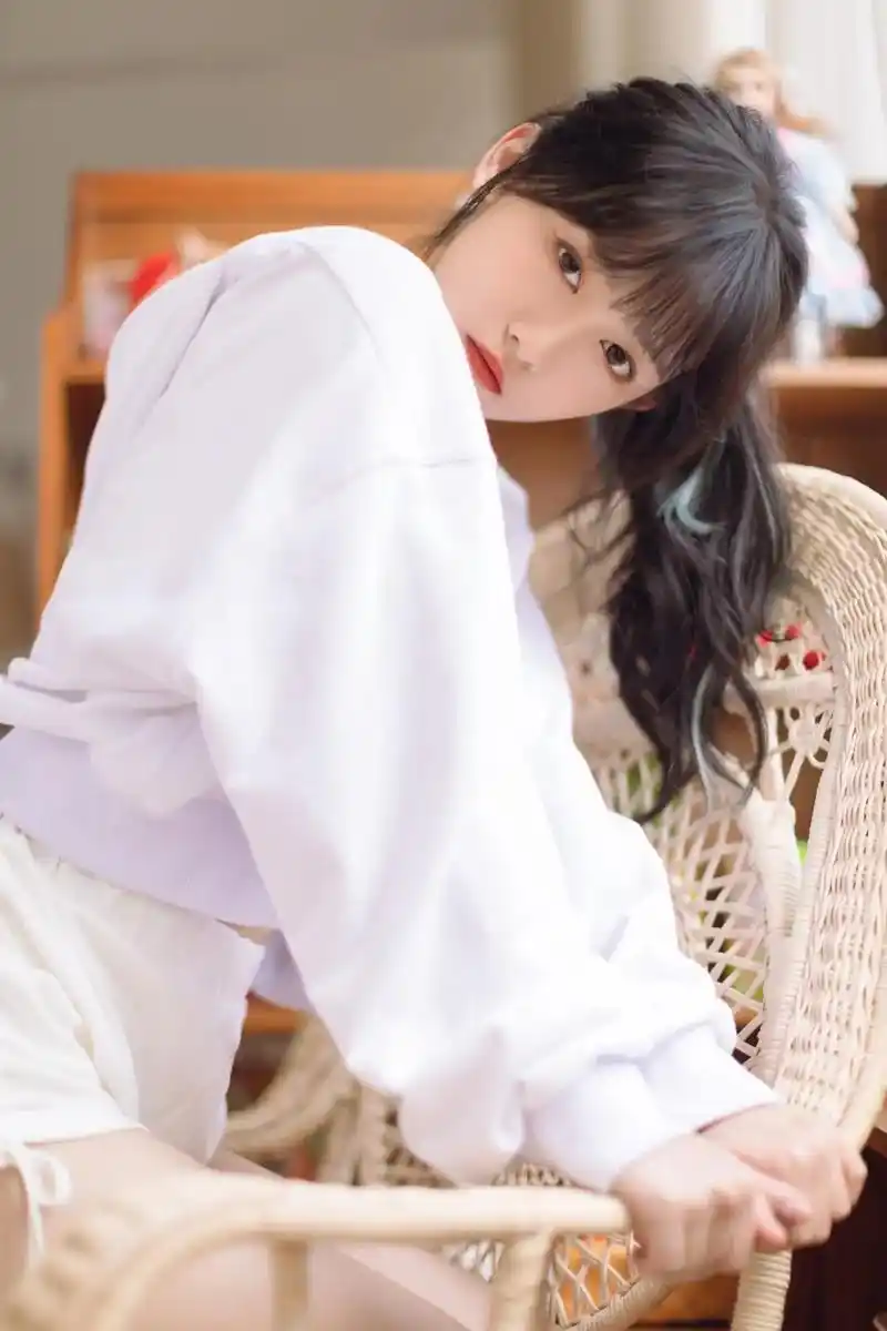 居家小清新美少女写真,你爱了吗～#个人写真 #小清新#写真 - 抖音