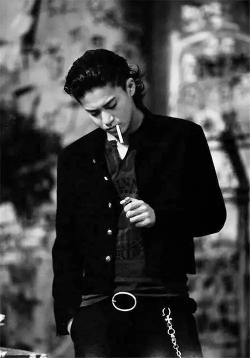 "热血高校"中拥有王者霸气的男人泷谷源治—小栗旬