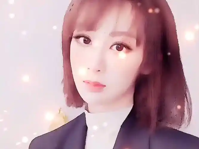 杨紫 短发也很美呀!