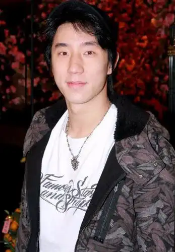 房祖名谈成长:怕被绑架从小不敢提成龙