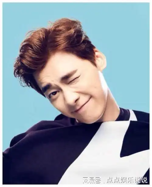 李易峰苍老面貌不复出难言漫步丹东大街却无人认出