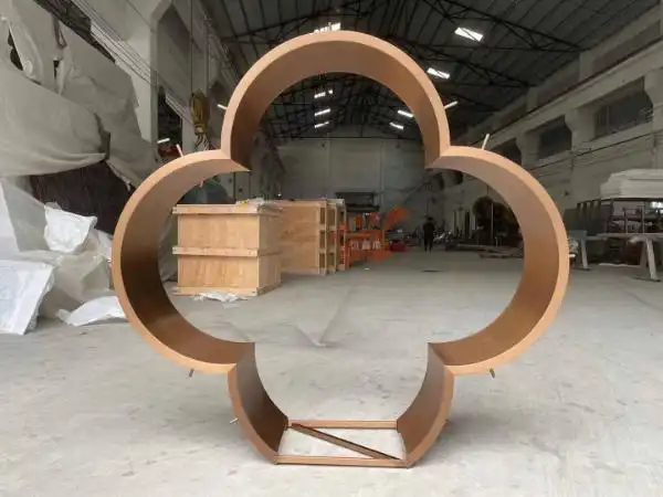 梅花围边造型装饰件不锈钢异形装饰件户外景墙装饰件定制