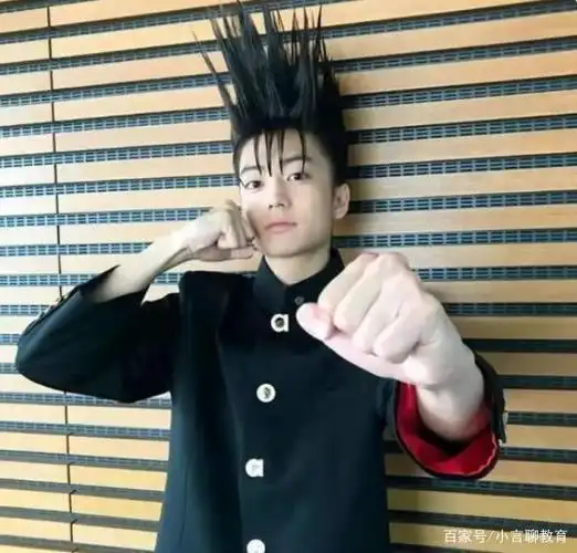 初中生"不良发型"汇总,德育主任看到就"火大":还不如全剃了