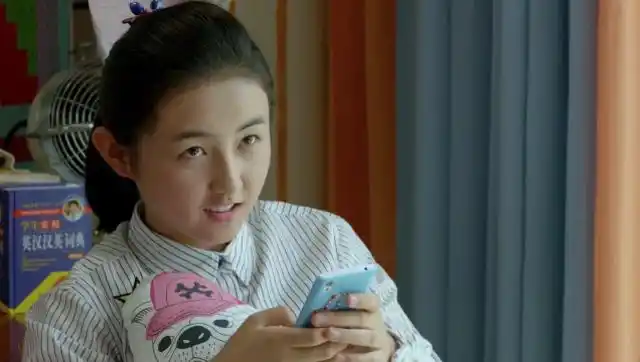 小别离:方朵朵寻思着爸爸说的话越来越不对劲了