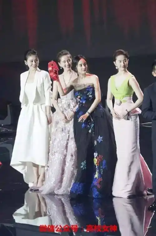 刘亦菲刘诗诗杨幂首次同框引起开撕浪潮