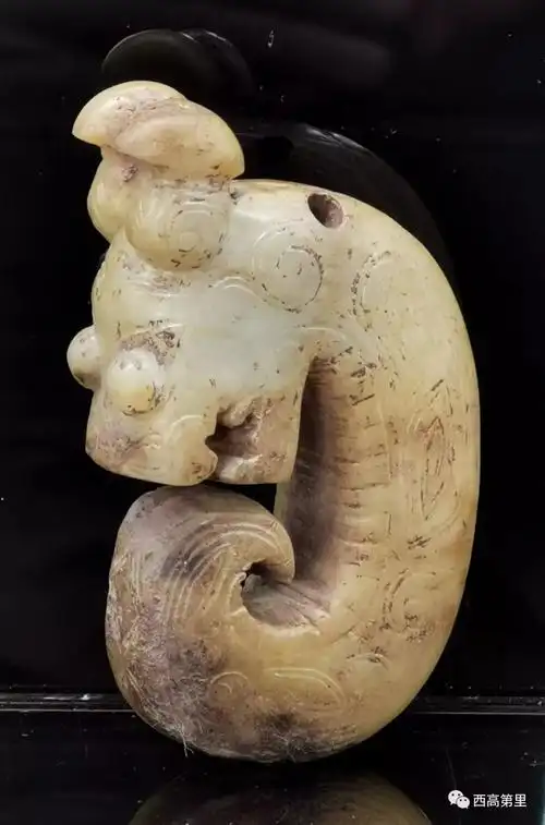 陈逸民陈莺由玉玦逐渐演变成玉猪龙,在新石器时期的红山文化和良渚