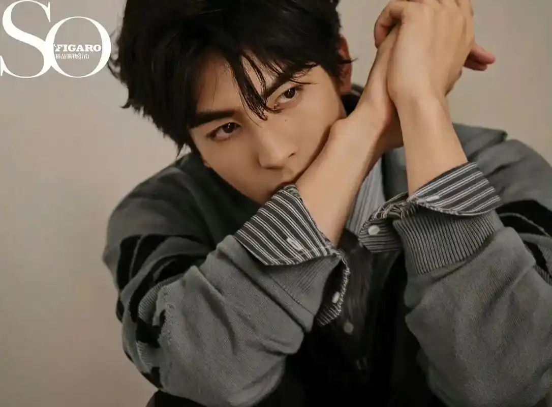 宋威龙《费加罗》7月新刊,肌肉含量超标,穿成这样想迷死谁