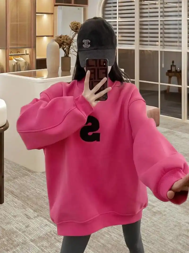 #图文掘金计划 穿上这件粉色卫衣,让你的甜美与活力瞬间爆棚 - 抖音