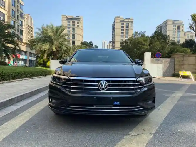 一汽大众速腾2021款(一汽大众速腾2021款报价及图片颜色珍珠白)