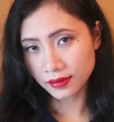 这三处有痣的人,乃"苦情痣"头婚必离婚!二婚才幸福