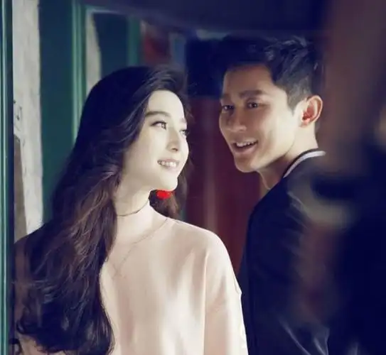 范冰冰的老公是谁范冰冰李晨发文庆双节