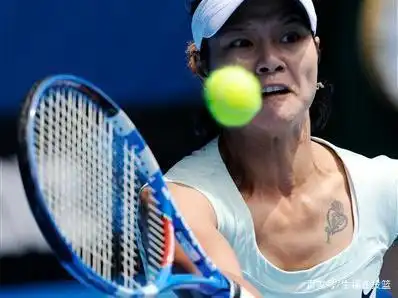 女排朱婷超市购物露纹身引热议!网友:有了成绩可以随便?