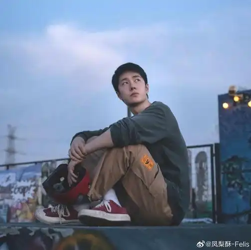 热烈获金砖国家电影节评委会特别奖王一博三部电影除了不在评奖期的