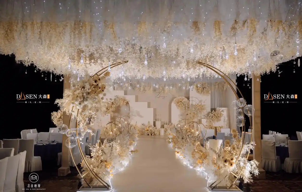 唯美香槟色婚礼#实拍婚礼现场 #婚礼策划 ##场景布置 - 抖音