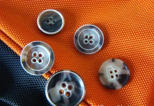 钮扣 纽扣 尿素钮扣