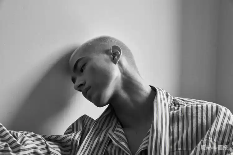 米卡07深秋大片帅到失语