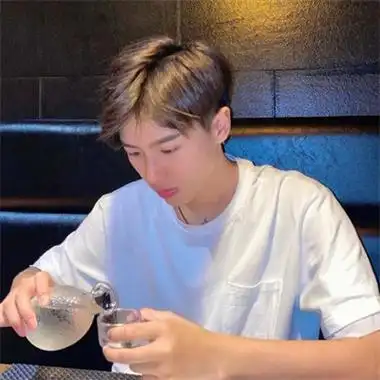 ins高级质感暖男帅气稳重头像男