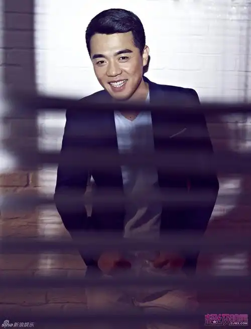 正文  超级明星娱乐讯 日前,《爱情面前谁怕谁》中饰演图图的演员周璞