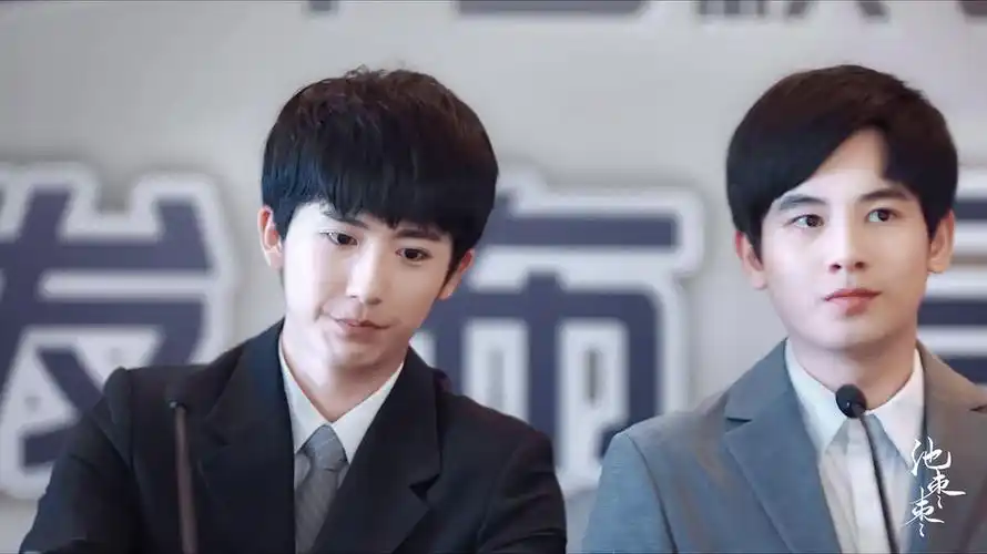 棋魂里俞亮郝富申的穿搭