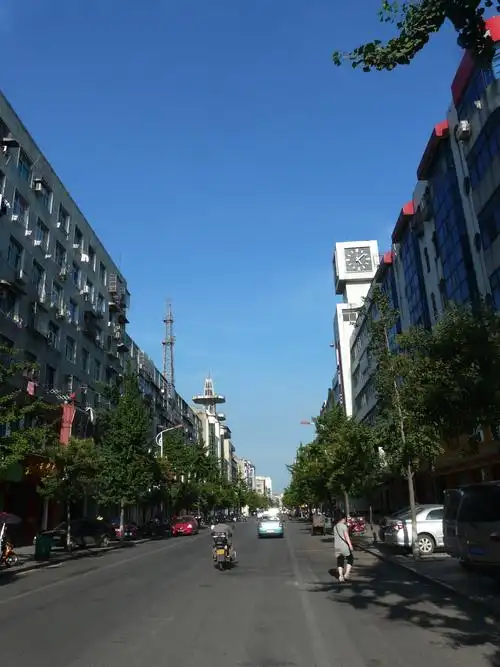 上一页 下一页 作品名称: 安陆新大街街景  作品描述:   拍摄地点