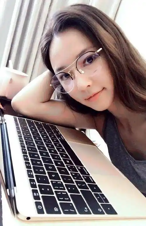 离婚半年了,马景涛的前妻吴佳尼如今带着2个儿子,生活变成这样_孩子_