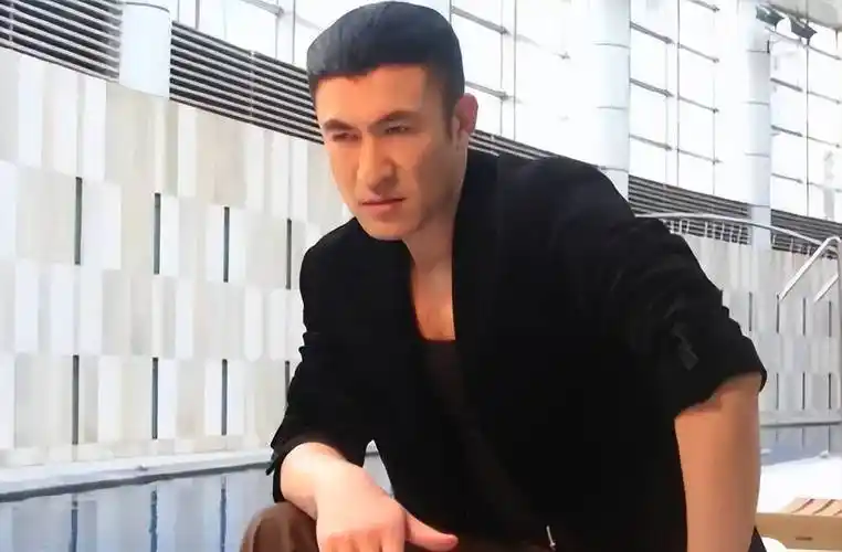 原创私生活成谜实力派演员肖荣生他靠什么被人们记住