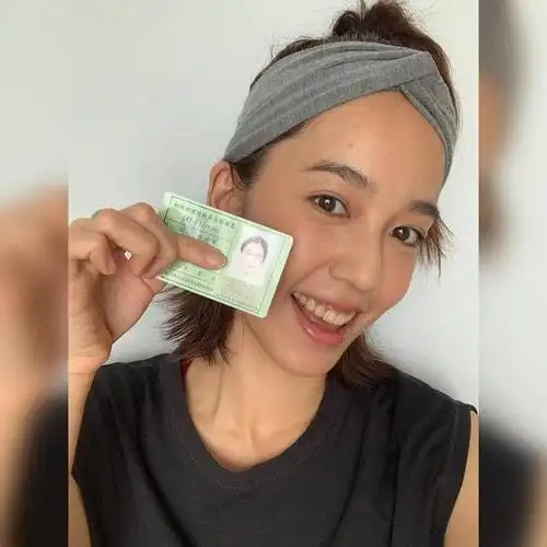 陈庭妮《火神》戏外考取初级救护技术员证照 感动网友