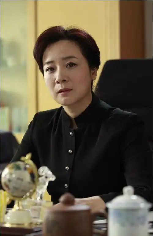 电视剧夜市人生演员 夜市人生演员表 魏红 陈小艺 饰李庆祥的前妻,欧