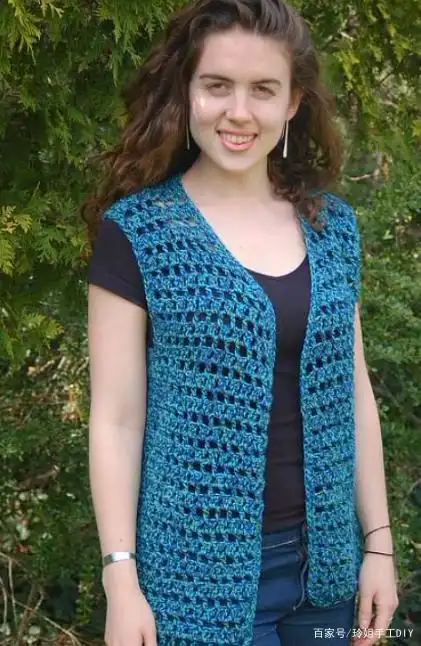 漂亮又时尚!多款钩针编织的女士外套,春秋季穿太实用了