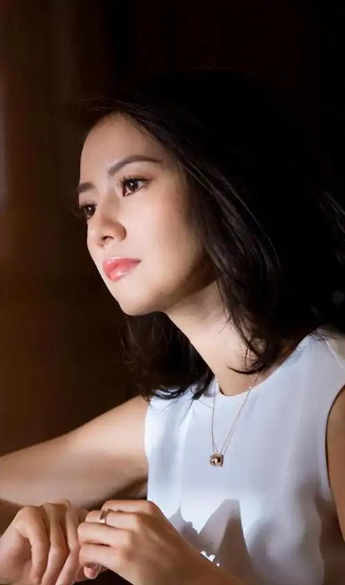 高圆圆:插足夏雨滕华涛,最后嫁给真命天子