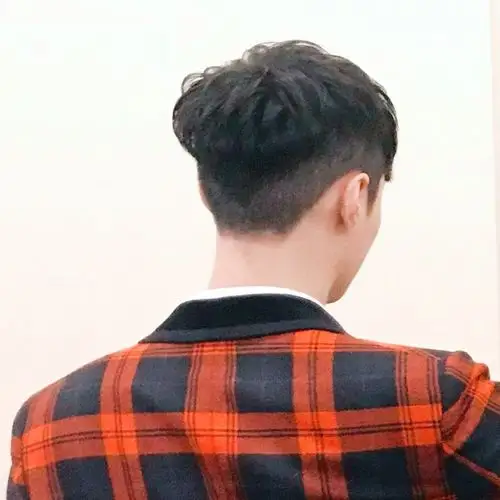 2018年狗年春晚期待张艺兴"最好的舞台"!