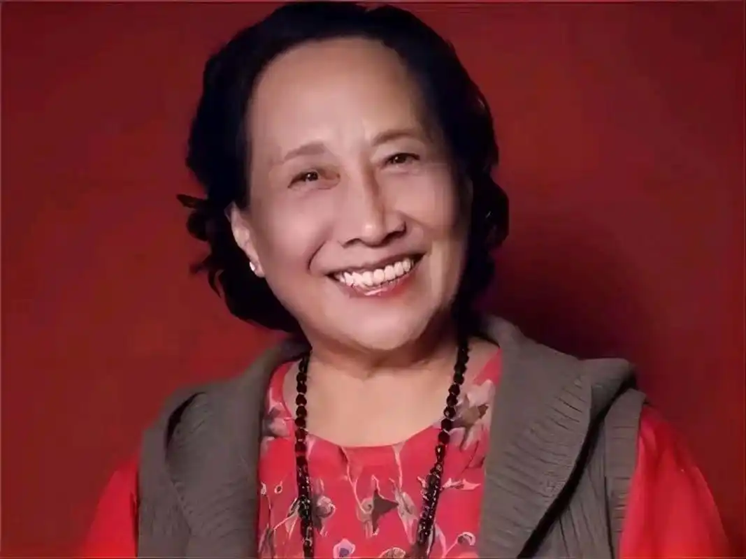 "《家有儿女》里的刘星姥姥,曾2婚2离,后成为千万富婆,却说了一句耐人