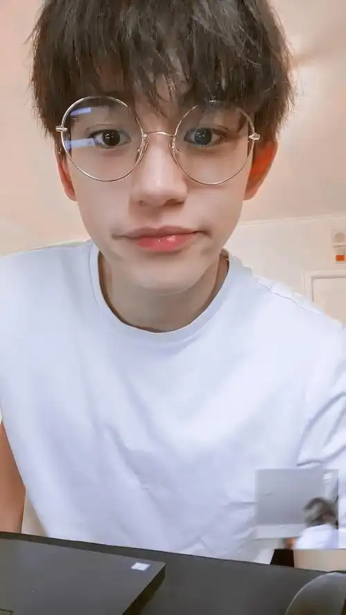 黄旭熙 - 堆糖,美图壁纸兴趣社区