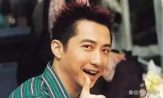 综上所述,庾澄庆通过再婚体验到了婚姻带来的幸福,似乎又找回了年轻时