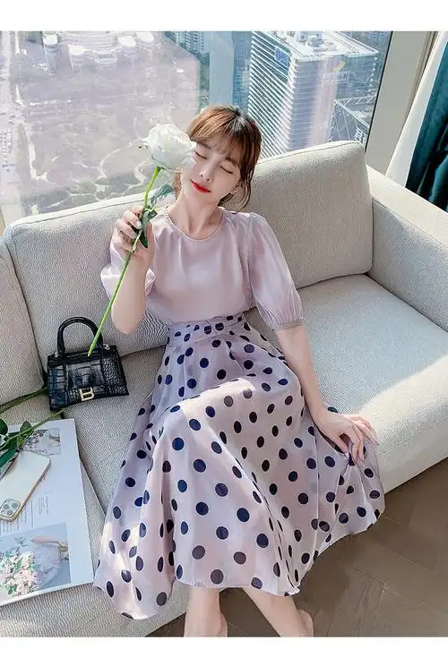 夏季时尚套装2022新款女泡泡袖上衣波点半身裙减龄网红两洋气单件裙子